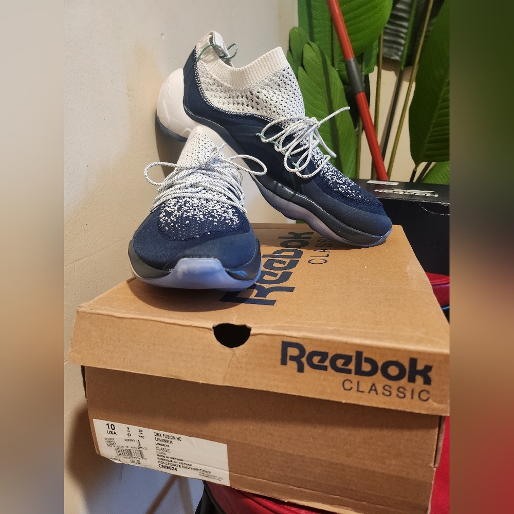 Men's Navy and White Knit Athletic Sneakers - Reebok DMX Fusion HC